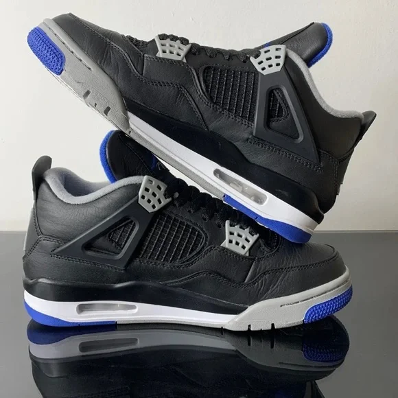 Jordan retro 4